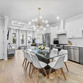 Chic 3BR-4BD-3Bath Oasis with Backyard Near NYC