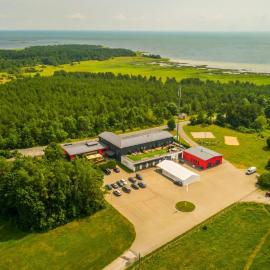 Kassari Puhkekeskus, hotel u gradu 'Käina'