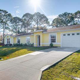 Peaceful Palm Bay Retreat w/ Spacious Yard!