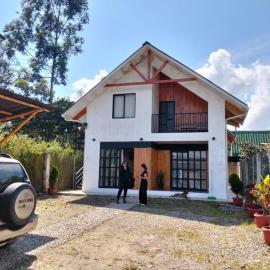 La Casa de ANNI, hotel din Oxapampa