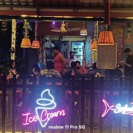 Parshuram Sea Shore Cafe and Rooms, Gokarna, khách sạn ở Gokarn