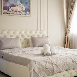 Smart Lux 320, hotel in Almaty