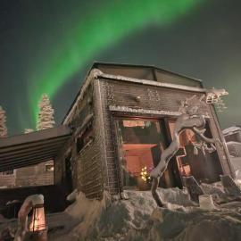 Levi Secret Igloo Ruska
