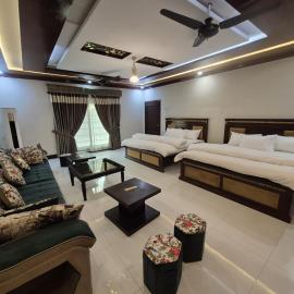 Royal Executive Inn Guest House Peshawar, hotel v destinaci Péšávar