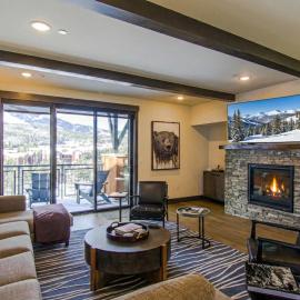 Big Sky Getaway Lone Peak Views Shared Hot Tub