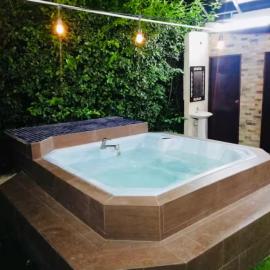 Villa Lourdes, hotel in Rousseau