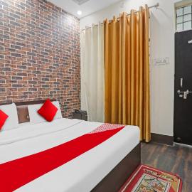 Super Hotel O New Pacifica Grand, ξενοδοχείο σε Alambagh