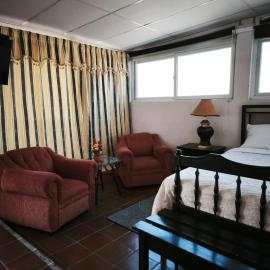 Nirvana 2, Habitación doble con todos sus servicios