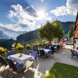 Bed&Breakfast Lausegger, hotel u gradu Ferlah