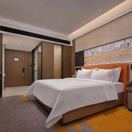 Hilton Garden Inn Fengcheng, hotelli kohteessa Sunjiadu