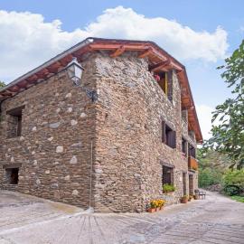 Apartment in Isavarre near Pyrenees Mountains