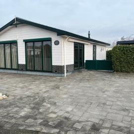 Seehund 102, hotel in Sint Annaland