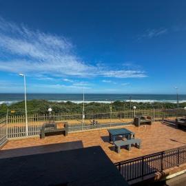 28 Breaker View 3-bedroom beach apartment