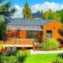 Domki u Łosia Bieszczady & Sauna, хотел в Поланчик
