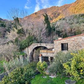 Villa Olive Mill Terra Rossa, khách sạn ở Corniglia