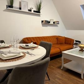 Gemütliche Wohnung, Heimkino, Couch & Küche