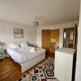 Taplow Stunning Four Bedroom Townhouse, hotel i Taplow