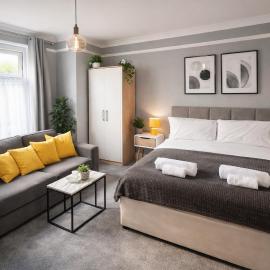S Gravesend 1 Bed Flat 2 Min Walk STN-Town Centre, hotel v destinácii Gravesend