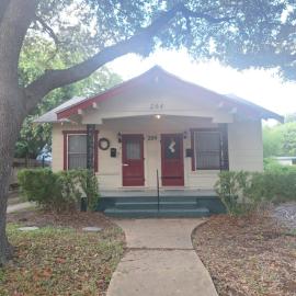 Cozy Home close to Downtown, hotel in San Antonio