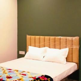 DLA Hotel Rooms and Restaurant, hotelli kohteessa Fatehpur