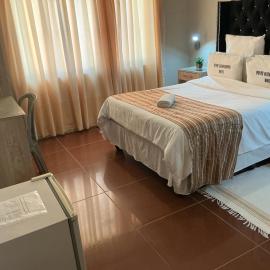 Punyu International Hotel, viešbutis mieste Khomas Region