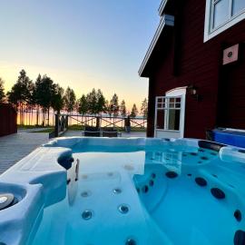 Lakeside Villa with Sauna & Hot Tub, хотел в Телберг