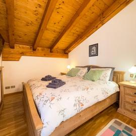 Casa Flora -lakefront and Tre Cime view