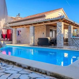 Gorgeous Home In Posedarje