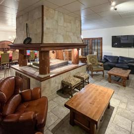 Gite Grande Capacité, hotell i Montpinchon