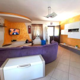 Gelsomina Maison-SCARIO Cilento، فندق في سكاريو