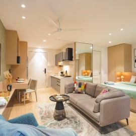 Aerovista Suites - Neon Homeotel- 1 kms from Airport, hotel in Pune