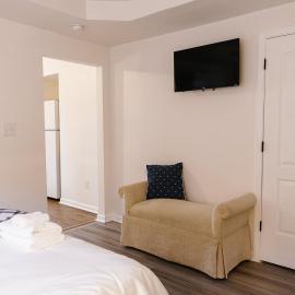 Big Blue - Stylish Studio in Downtown Lexington, hotel in Lexington