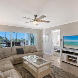 Crescent Royale Condominiums 201