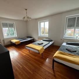 Familien und Handwerkerwohnung in Winnenden 6Betten, hotel in Winnenden