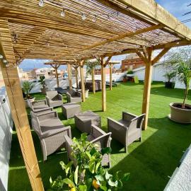 Secret Paradise & SPA Rooftop Billard room, hotel in Quartu SantʼElena