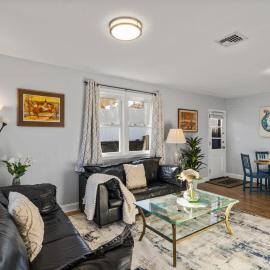 3BR Home Near Medical Center Minutes to NYC, hotel u gradu 'Hackensack'