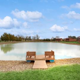 Pet Friendly! Couples Retreat in Southern Illinois, hotel a Etherton