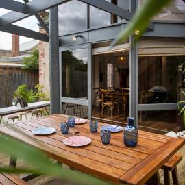 Nectarine Cottage - A Romantic Goolwa Retreat, hotell i Goolwa
