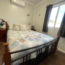 Wannanup Retreat - Sleeps 2 - Pet Friendly