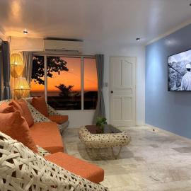 Bobby's Villa Beachfront, Paringao, La Union, хотел в Бауанг