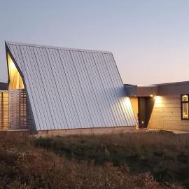 Cedar Peak - Design-Forward Barrier-Free Chalet, hotel Grand-Etangban