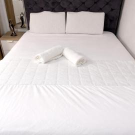En-suite room in a shared flat, 5 minutes walk to Tyne and Wear Metro, hotel in Westoe