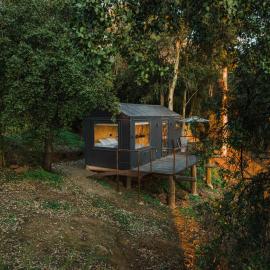 Cabins entre bosques y viñedos con vistas al valle - Tucu cabins, hotell i Maipo