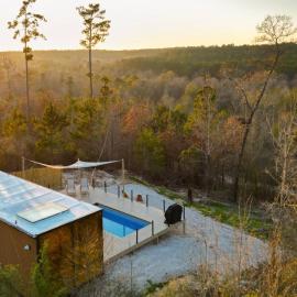 Sol - Hilltop Mirror Cabin, Pool, Sunset Views, hotel v destinaci Coldspring