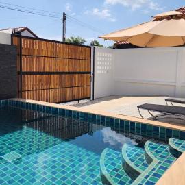 Pana Villa Koh Lanta, hotel i Ban Ai Dao
