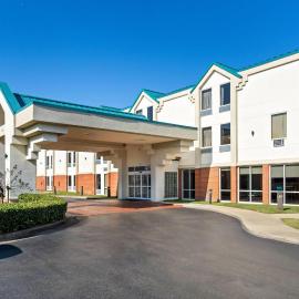 Days Inn & Suites by Wyndham Ridgeland, hotel din Ridgeland