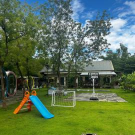 竹亮山莊民宿, hotel Qishan városában