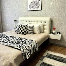 Уютная двушка в центре, hotel in Temirtaū
