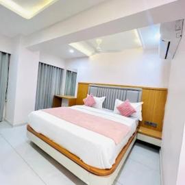 Hotel shivalay