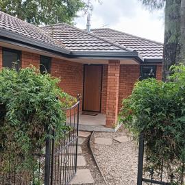 Two Totara Townhouse One Bedroom Executive Townhouse, hotel in Blenheim